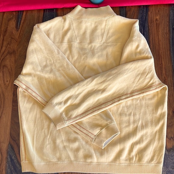 Tommy Bahama Reversible 1/4 Sweater. Keeps you Warm. EUC. - Picture 9 of 9